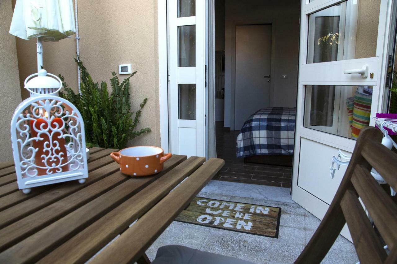 Il Giardino Di Laura Private Rooms Mondello Zewnętrze zdjęcie