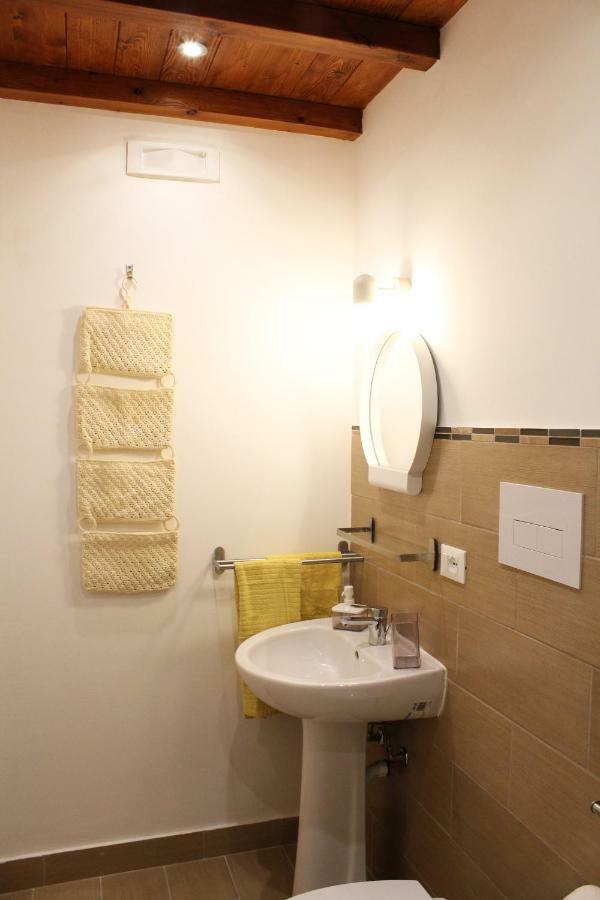 Il Giardino Di Laura Private Rooms Mondello Zewnętrze zdjęcie